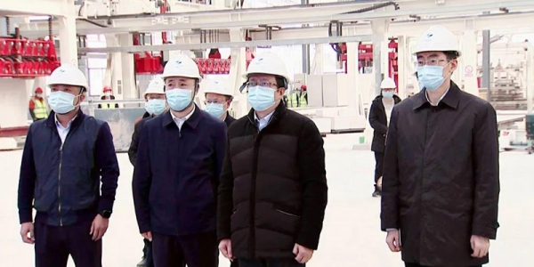 市委书记慕新海莅临宏量基筑实地调研！